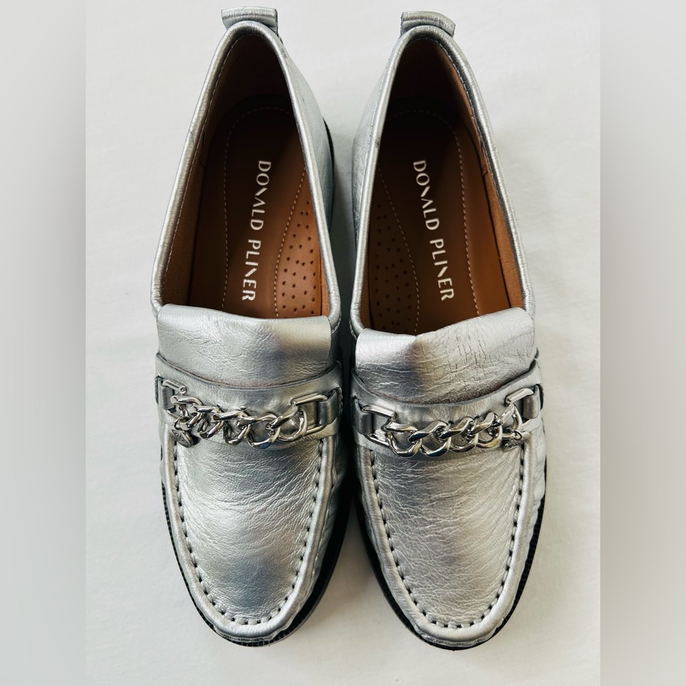 Donald Pliner Lissi Sliver Metallic Leather Loafer, Sz 6.5, NIB - Picture 3 of 11